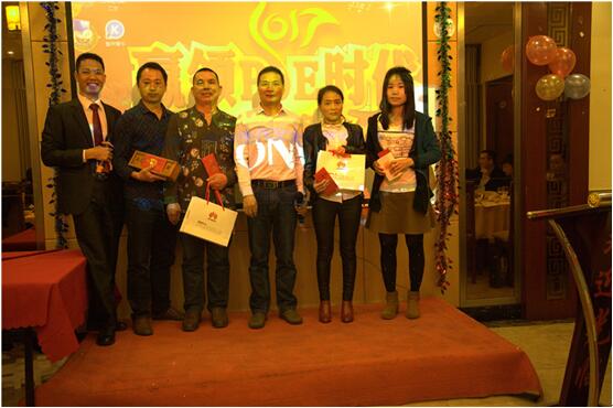 �A�I(l��ng)POE�r(sh��)��������W(w��ng)ҕ2017��ӭ�����(hu��)�A�M�Y(ji��)��