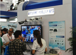 ͑׃2013•�޷�Ƽ���չ���ڰ�����(hu��)