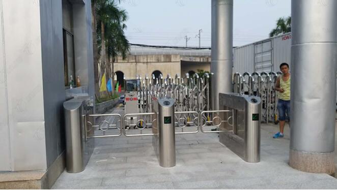  CXT�oˢ��ײ�[�l ��ͨ���I(y��)��