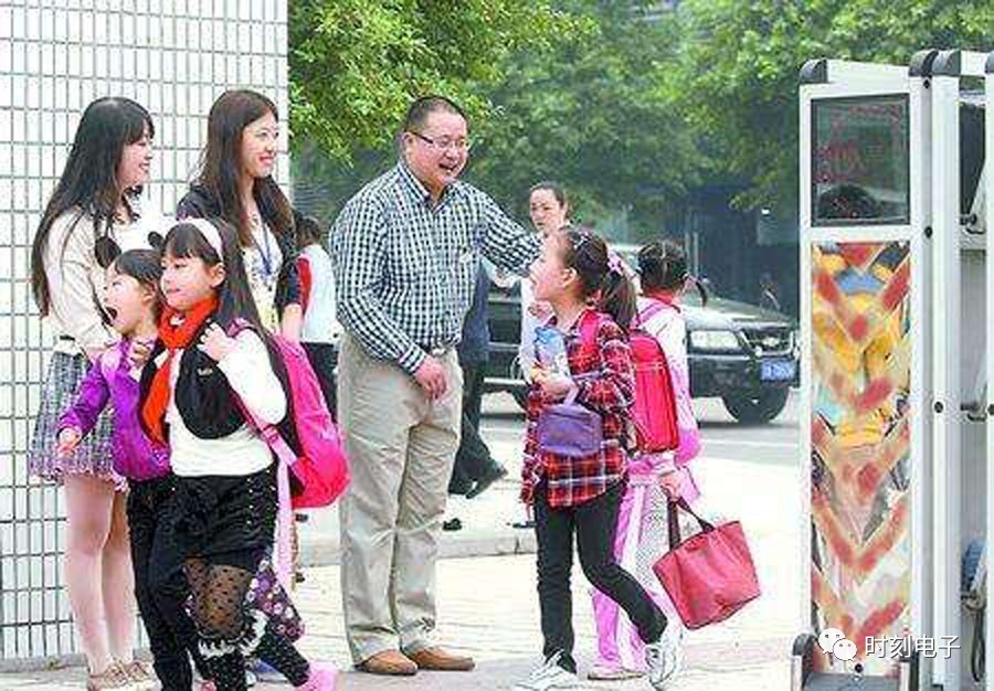 �ֵ��_(k��i)�W(xu��)�������ӂ��İ�ȫ�҂��r(sh��)�����o(h��)��