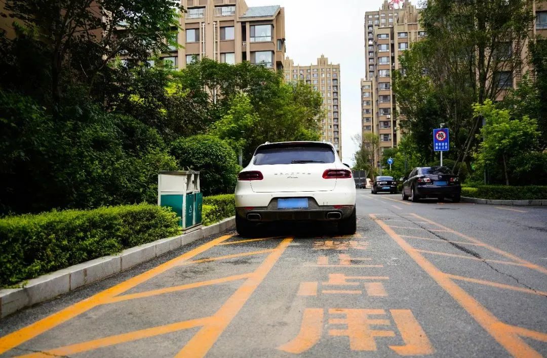 ���£��A��&��˼͢ IVS1800΢߅������ͨ��ռ�Ùz�y ��